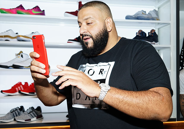 dj-khaled-champs-sports-store-1